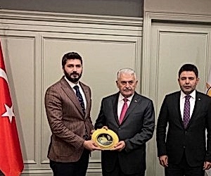 Binali Yıldırım İle Bir Araya Gelerek Türkiye’de Paslanmazın Serüveni Hakkında Görüşmeler Kaydettik